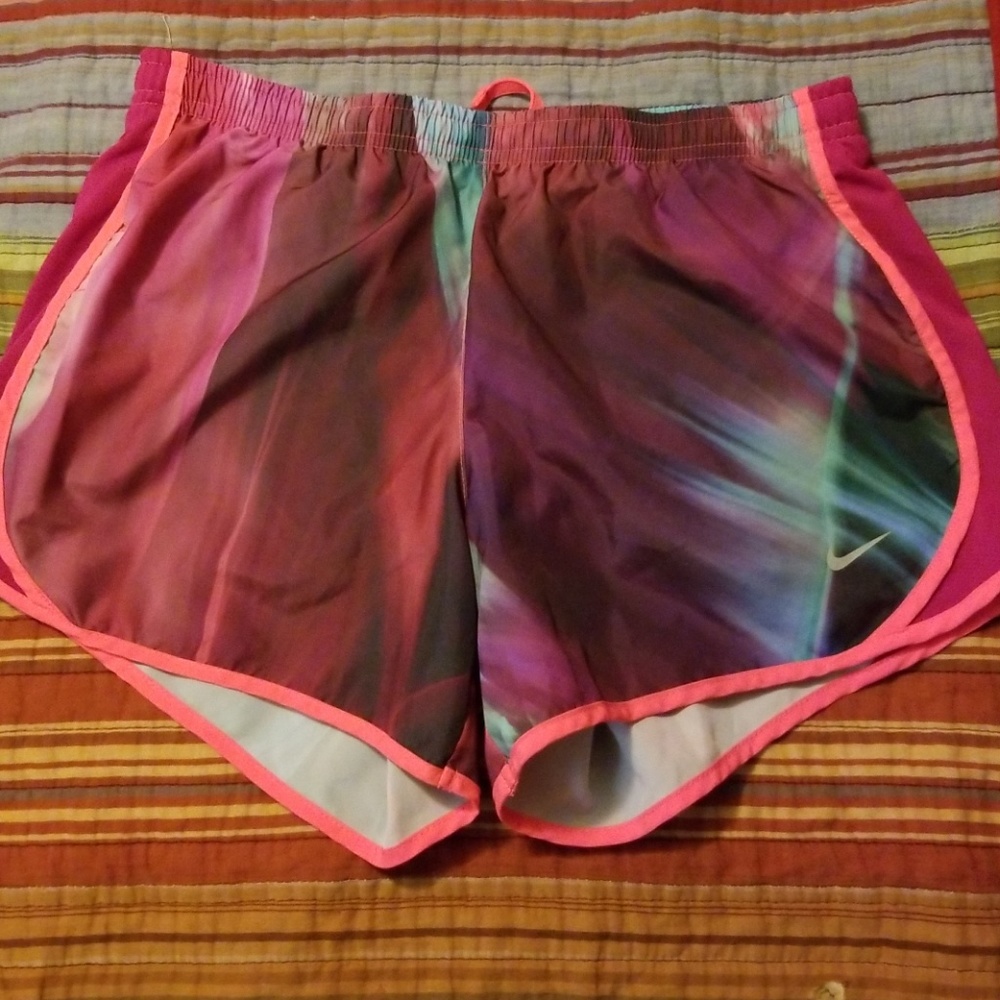 Nike Shorts Girls Large